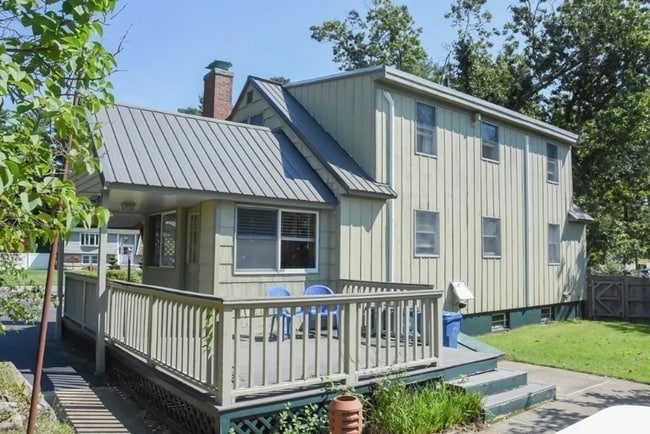 Building Photo - 1125 Whipple Rd