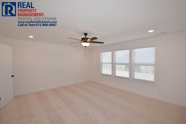 Building Photo - Gorgeous 3 bd home in Murfreesboro off of Veterans Pkwy. Loft and Office!