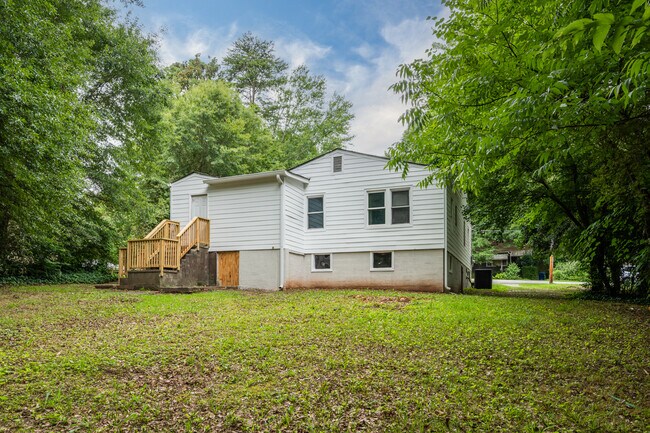 Building Photo - 68 Tatum St SW
