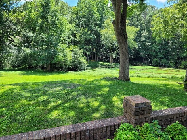 Building Photo - 2800 Davis Rd