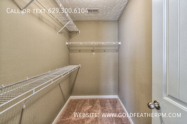 Building Photo - 3353 Tourmaline Dr