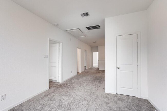 Building Photo - 1619 Ryon Falls Dr