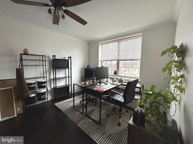 Building Photo - 939 Longfellow St NW