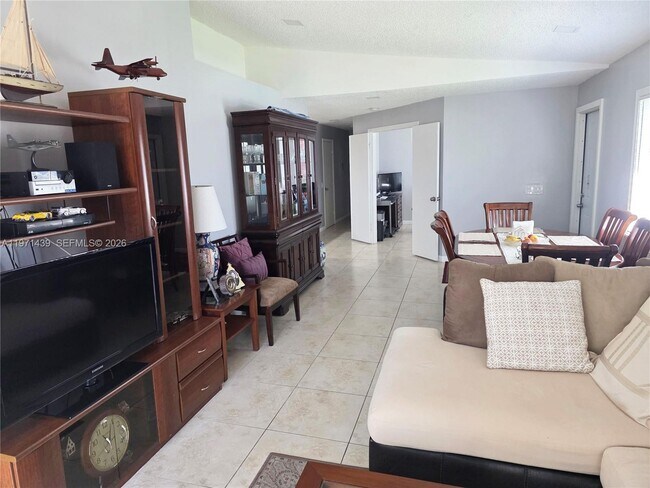 Building Photo - 11688 SW 17th Ct