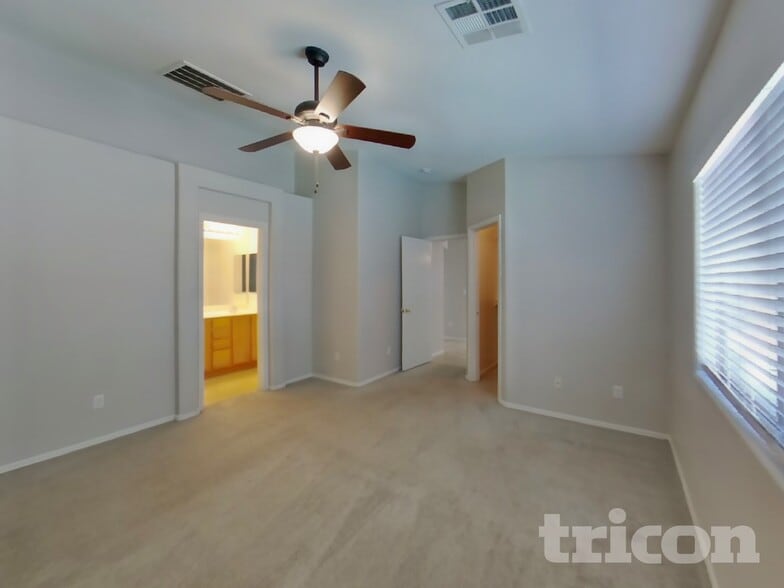 Building Photo - 3194 W Tanner Ranch Rd