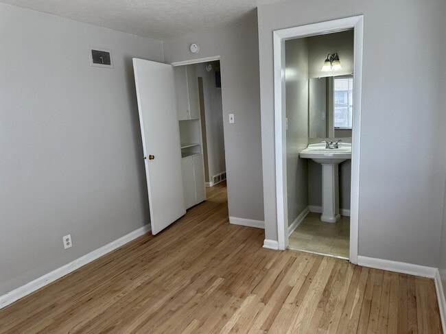 Building Photo - Race Street Apartments