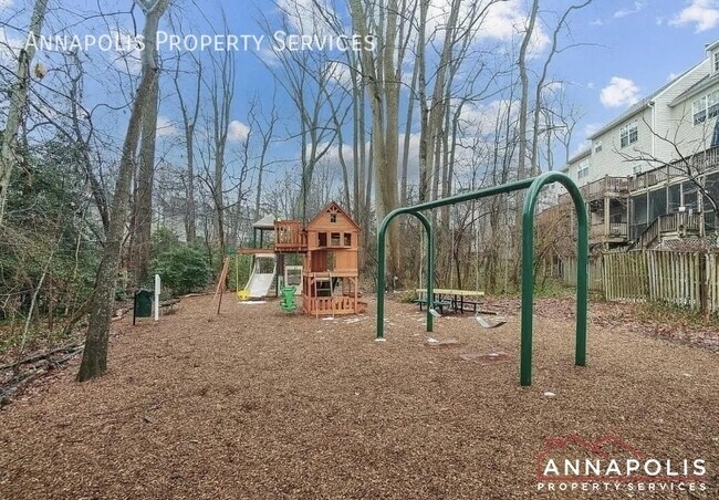 Building Photo - 418 Crane's Roost Ct