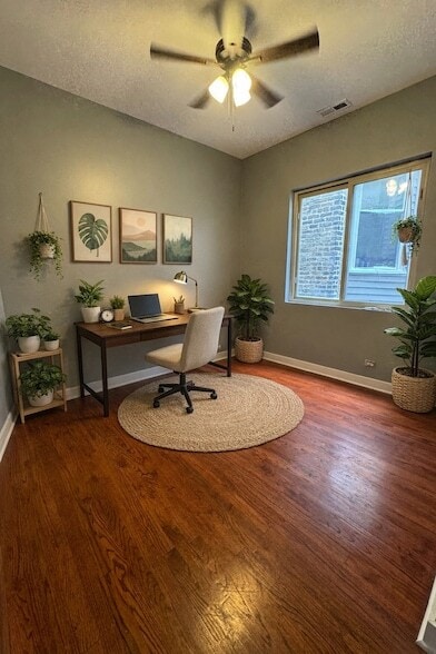 Building Photo - 1344 S Washtenaw Ave.