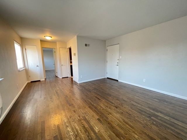 Building Photo - 5601 Dewey Ave