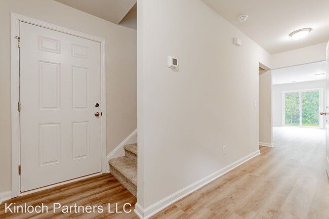 Building Photo - 3 br, 2.5 bath House - 285 Boulder Ridge Loop
