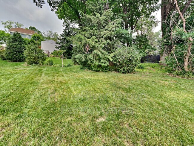 Building Photo - 31 Brucewood Dr