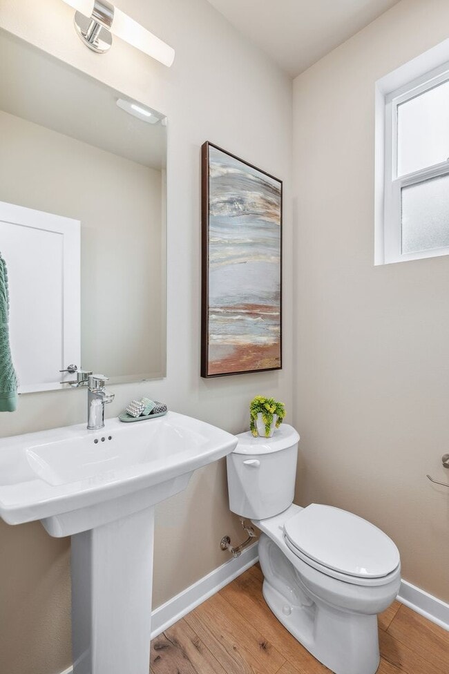 Building Photo - 3 Bed | 3.5 Bathroom | 1626 Sq Ft | $3,450