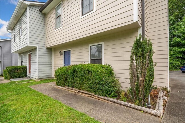 Building Photo - 112 Woodberry Ct