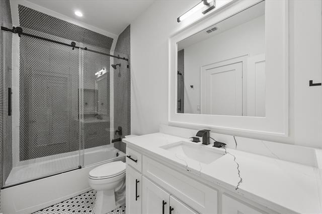 Building Photo - 1240 Deerfield Dr