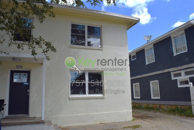 Building Photo - 925 Little Bay Ave