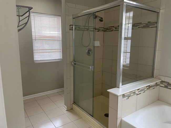 Building Photo - 2755 Blakely Ln