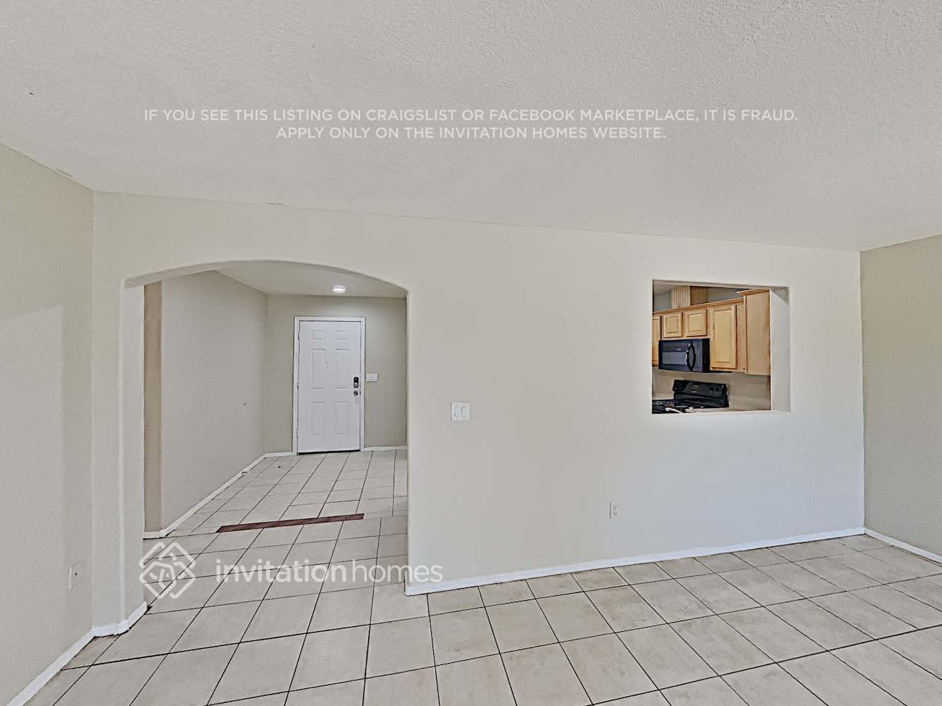 Building Photo - 2527 E Wier Ave