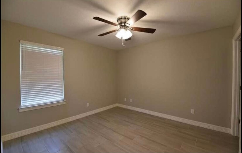 Bedroom 2 - 6150 Hansen Blvd