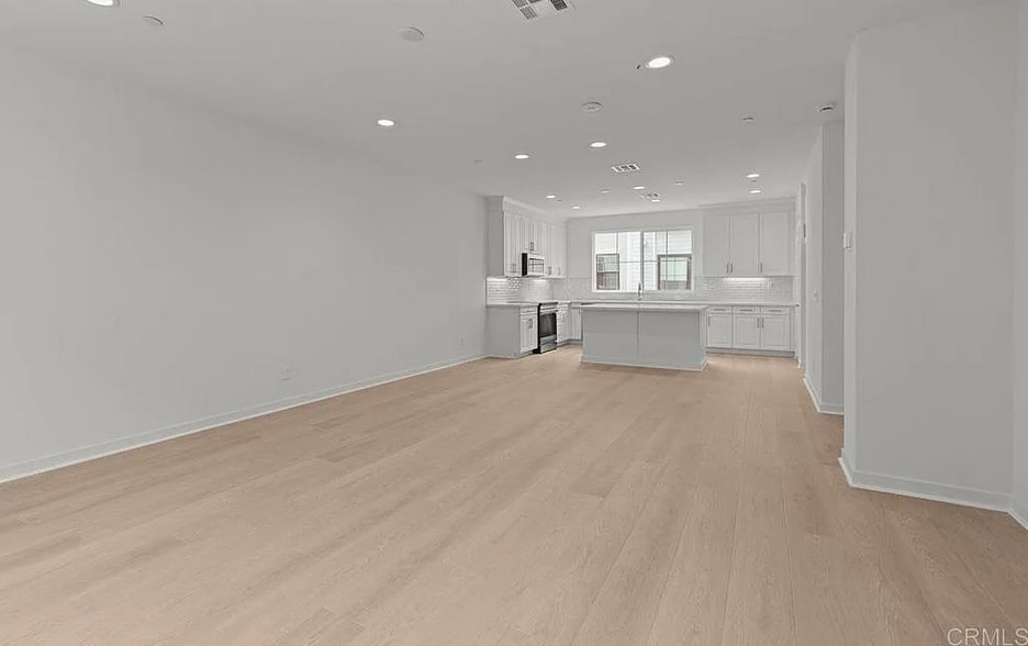 Building Photo - 2524 Chamomile Ln