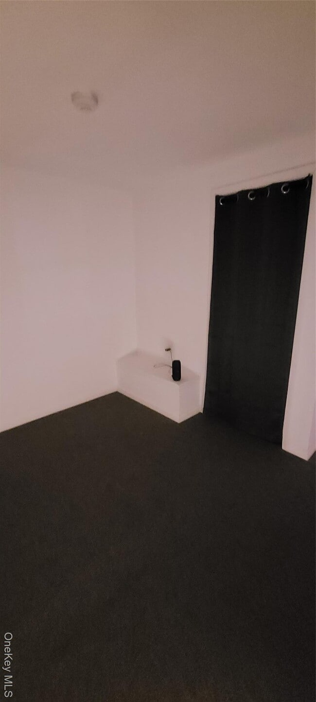 Building Photo - 2 Williamsburg Ct