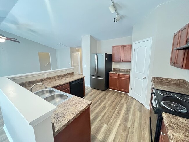 Building Photo - Pet Friendly, Three Bedroom with Bonus Room Home with Garage in Longs is Available Now!