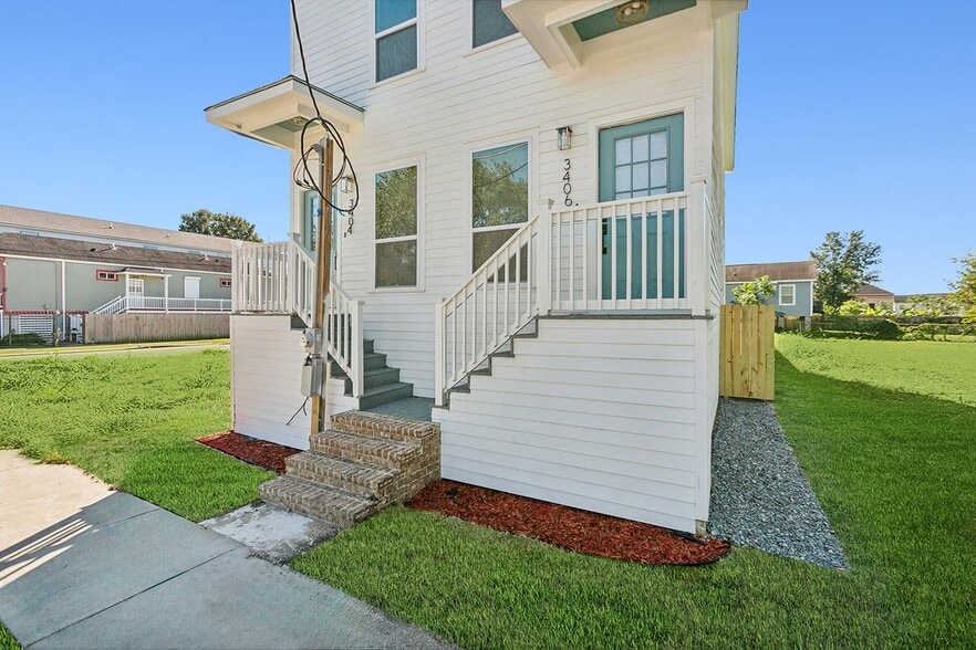 Primary Photo - 3406 Jackson Ave