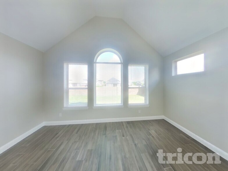 Building Photo - 108 Mckinley Dr