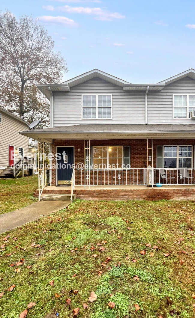 Primary Photo - 1313 E 31st St