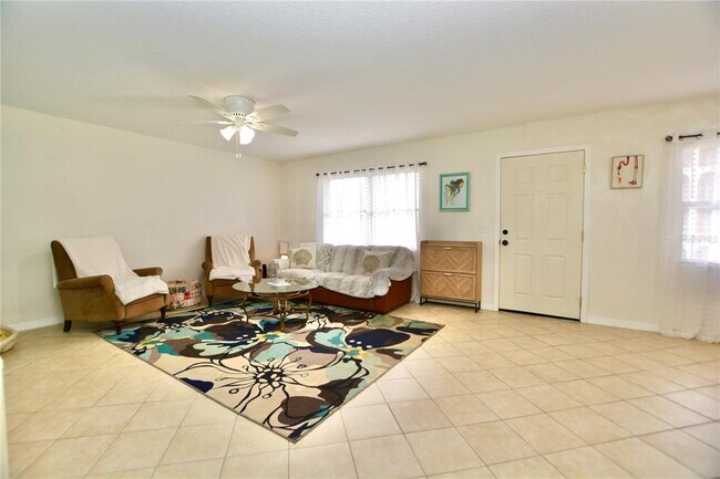 Building Photo - 6150 Gulfport Blvd S
