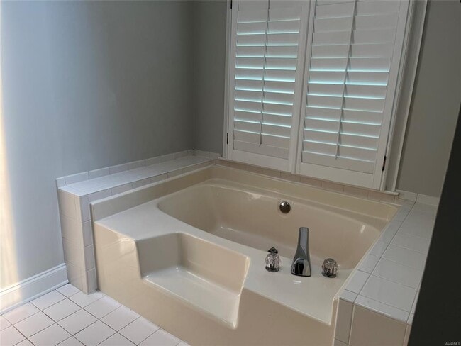 Building Photo - 9418 Huntingdon Ct