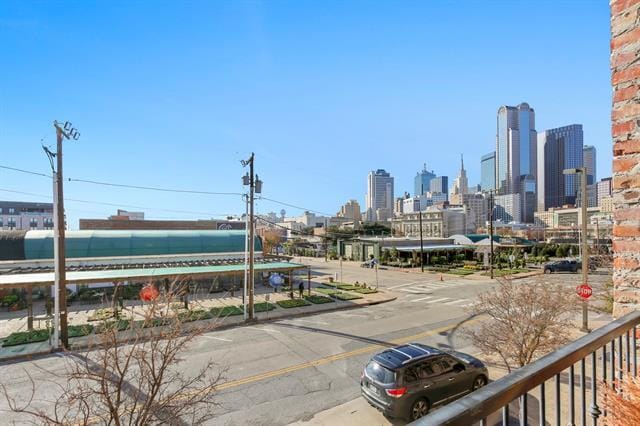 Building Photo - 640 S Pearl Expy