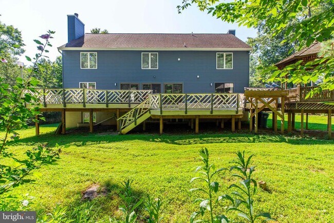 Building Photo - 5352 Sideburn Rd