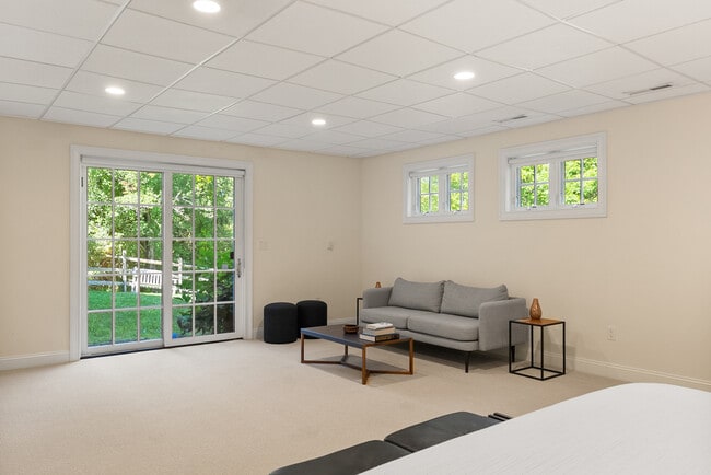 Building Photo - 84 Gunn Hill Rd