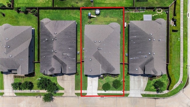 Building Photo - 25119 Sundance Park Ln