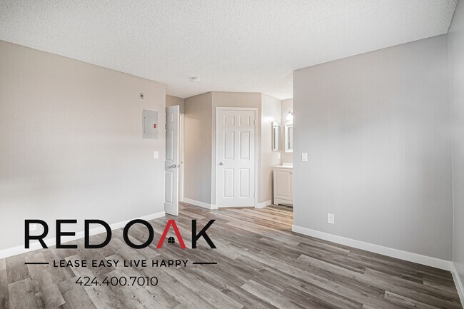 Building Photo - 3710 E Fountain St