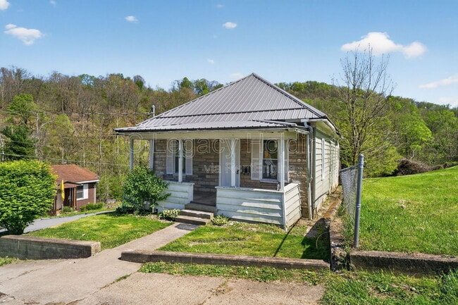 Building Photo - 804 Illinois Ave