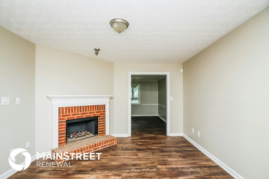 Building Photo - 1766 Bertram Ln SW