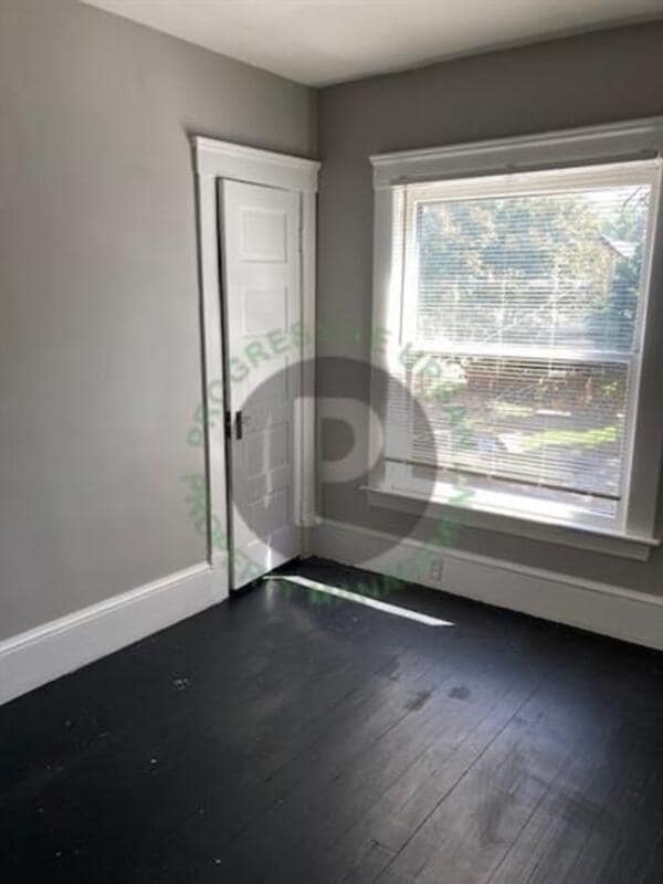 Building Photo - 4012 Woodbridge Ave