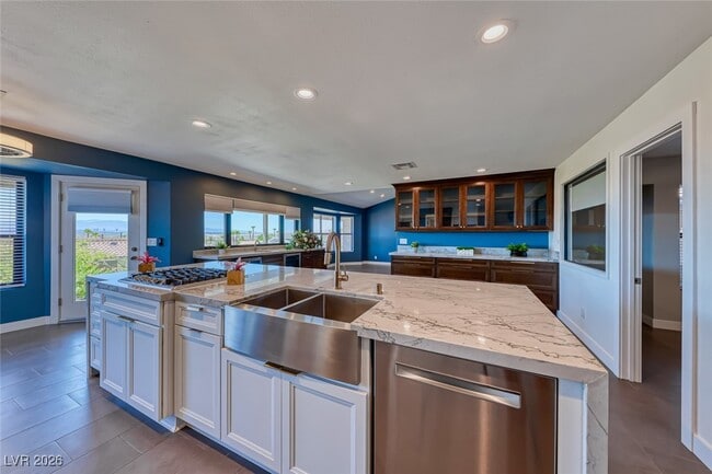 Building Photo - 969 Marigold Ct