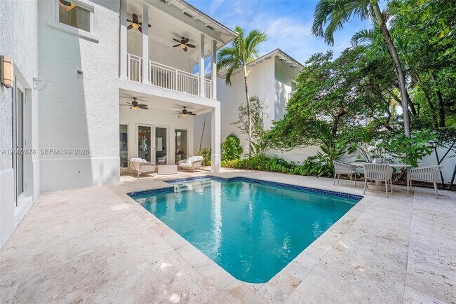 Building Photo - 6 Coconut Ln