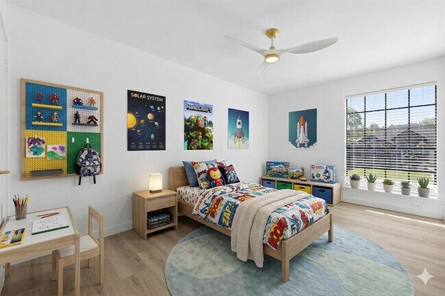 Building Photo - 1707 Yucca Ln