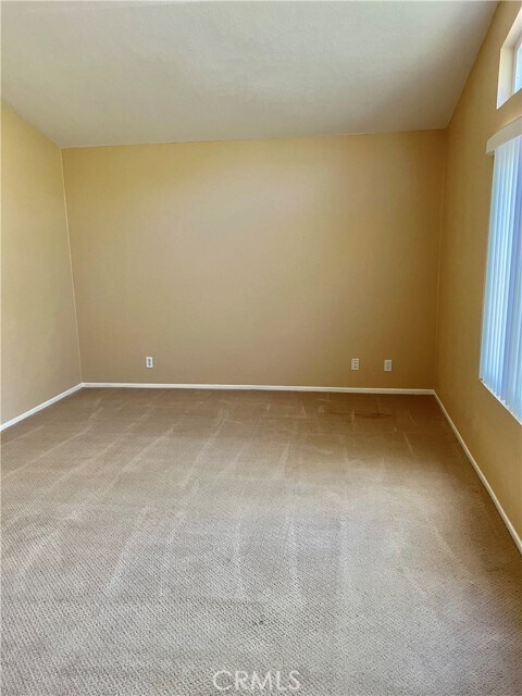 Building Photo - 7 Elmbrook