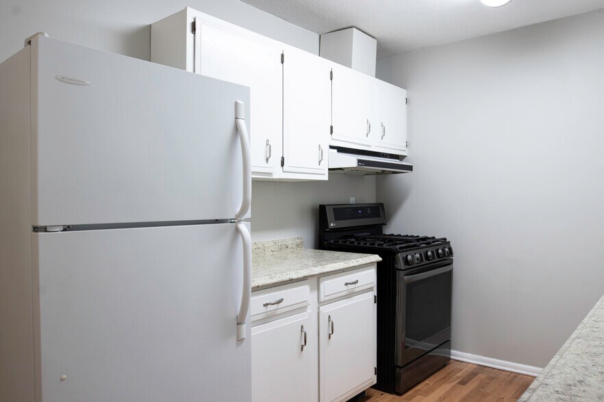 Building Photo - 103 Robleigh Dr