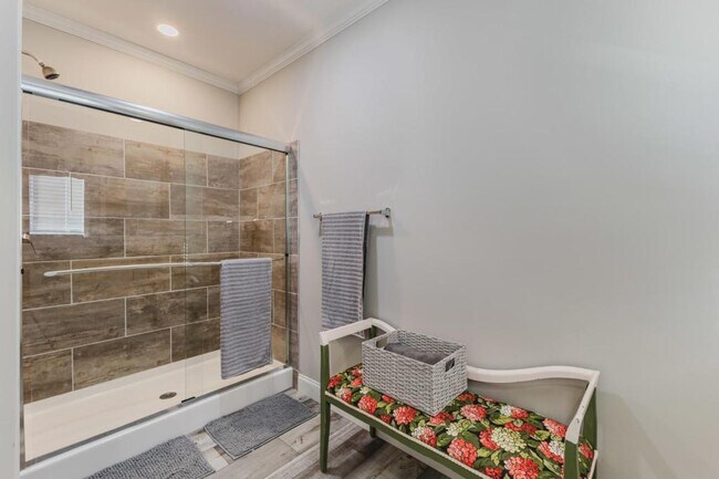 Building Photo - 12581 Coconut Dr