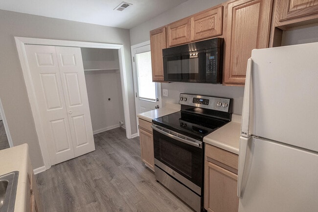 Building Photo - 1607 Bold Ruler Ct