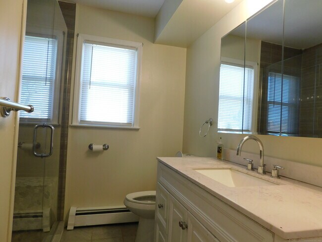 Building Photo - 26 Dayton Rd