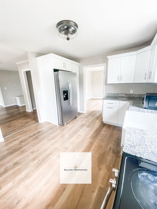 Building Photo - Newly Renovated Home in Laurens, SC