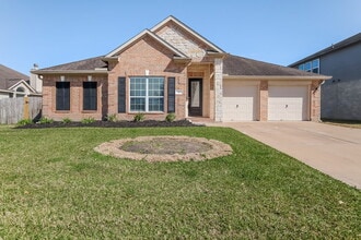 Building Photo - 22 Atascadero Dr