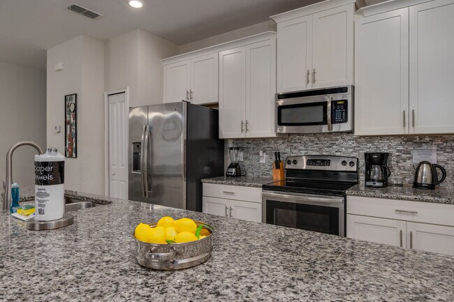 Building Photo - 4806 Brier Rose Ln