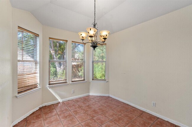 Building Photo - 14603 Fitzgibbon Dr